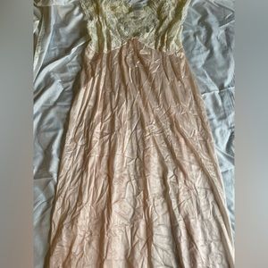 Adonna Night Gown Vintage